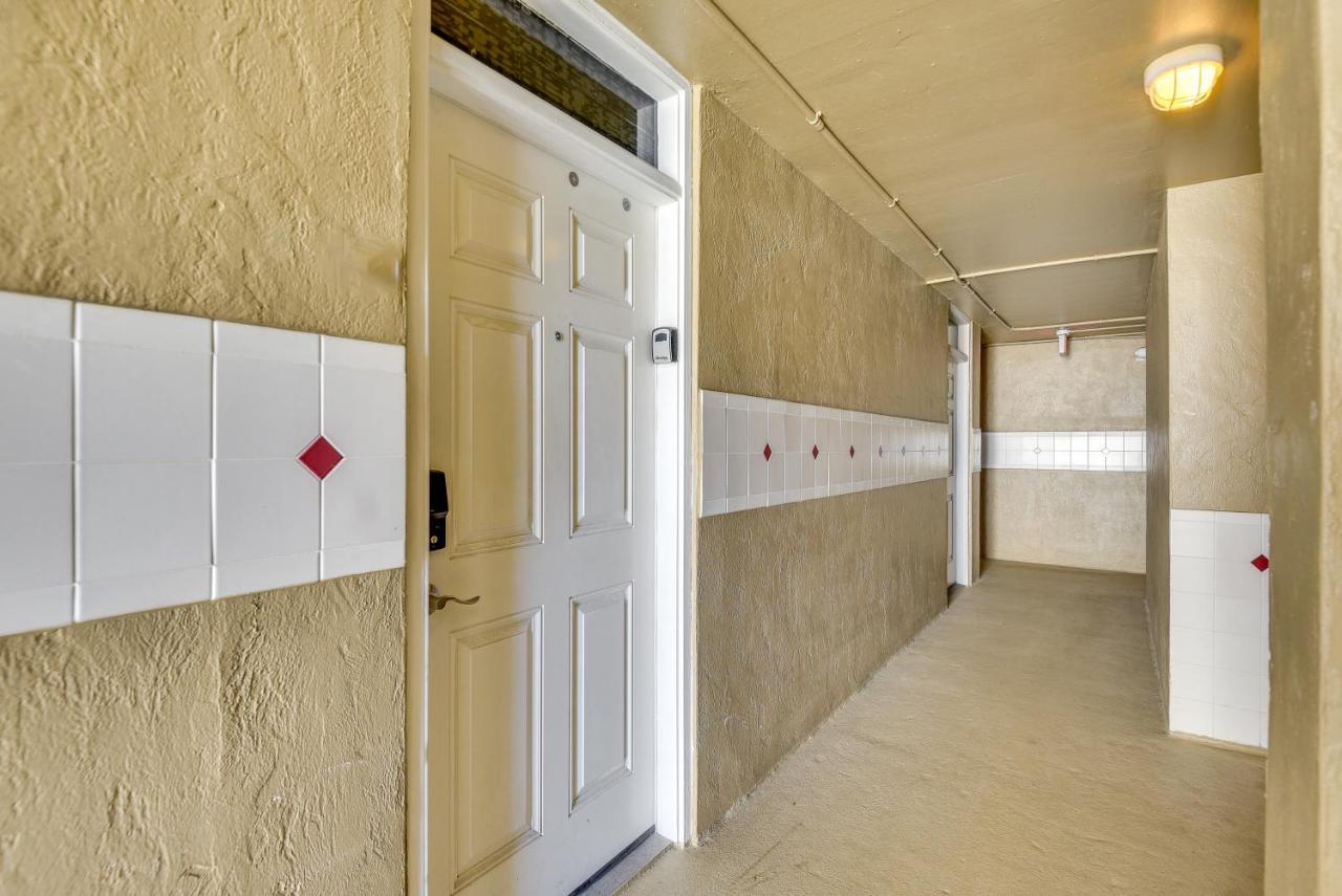 Breezy Daytona Beach Studio With Balcony And Views! ภายนอก รูปภาพ